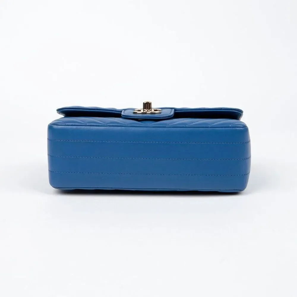 Classic New Mini Chevron Crossbody